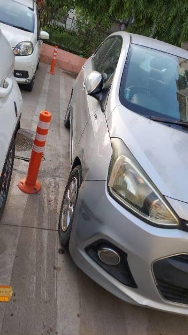 Hyundai Xcent 1.2 Kappa Base Second-hand 2014 Hyundai Xcent 1.2 Kappa Base for sale in Ahmedabad