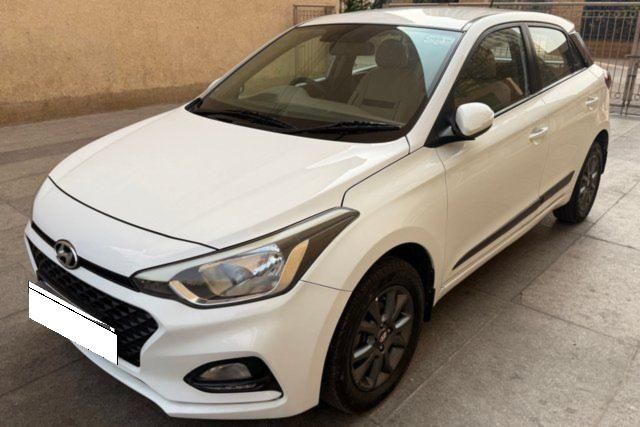 Second-hand 2018 Hyundai i20 1.2 Asta for sale in Thane