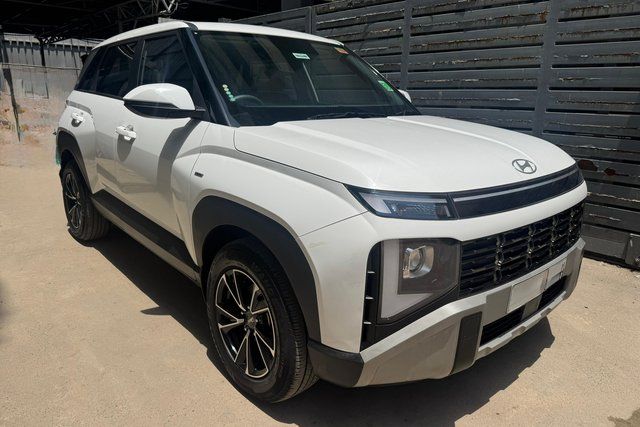 Second-hand 2025 Hyundai Venue HX 5 Diesel AT for sale in Chennai