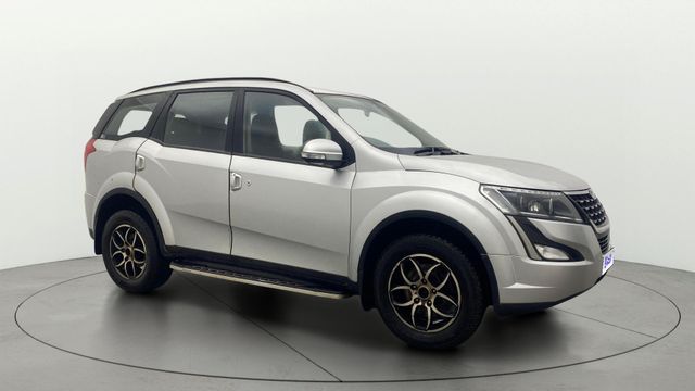 Mahindra XUV500 W7 Second-hand 2018 Mahindra XUV500 W7 for sale in Bangalore
