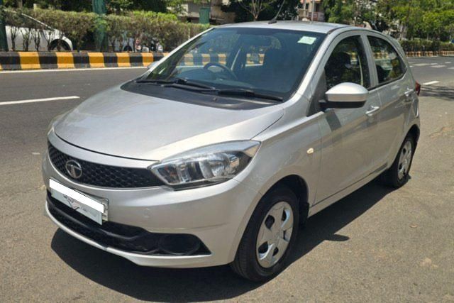 Second-hand 2017 Tata Tiago 1.2 Revotron XT for sale in Ahmedabad