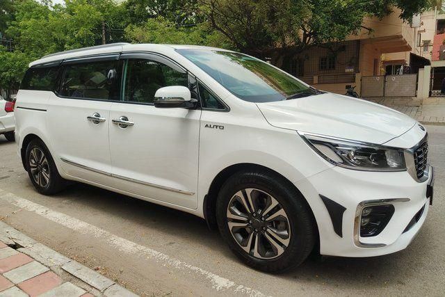 Second-hand 2020 Kia Carnival Limousine for sale in Bangalore