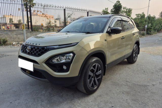 Second-hand 2022 Tata Safari XZA AT BSVI for sale in Bangalore