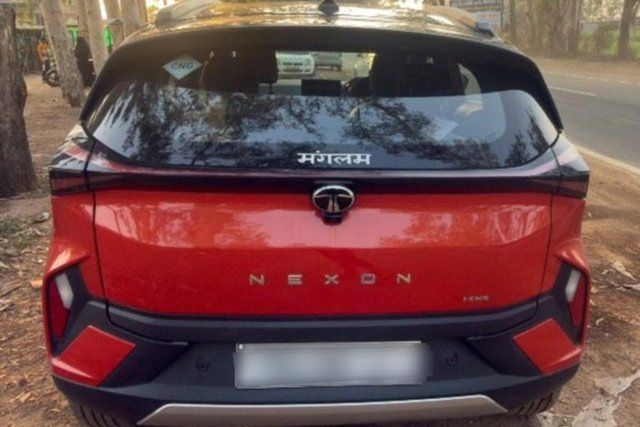 Tata Nexon Fearless Plus PS Red Dark CNG Second-hand 2025 Tata Nexon Fearless Plus PS Red Dark CNG for sale in Noida