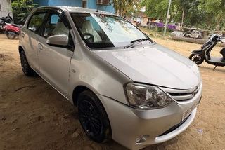 1 Used Toyota Etios in Azamgarh
