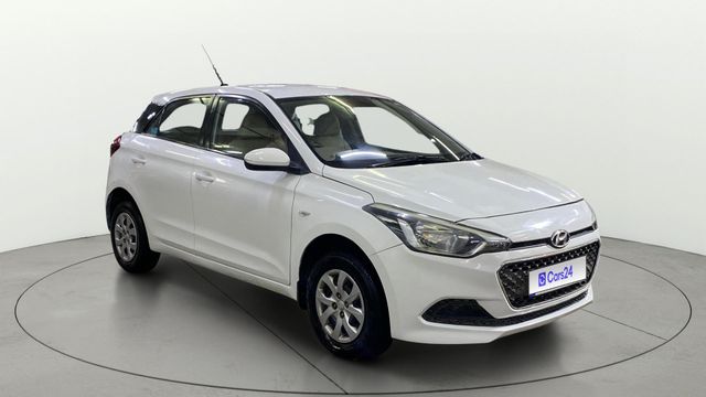 Hyundai i20 Magna 1.2 Second-hand 2016 Hyundai i20 Magna 1.2 for sale in Indore