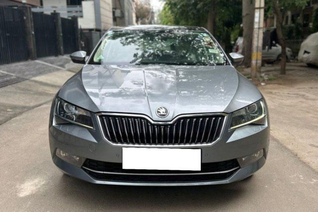 Skoda Superb LK 2.0 TDI AT Second-hand 2016 Skoda Superb LK 2.0 TDI AT for sale in Udaipur