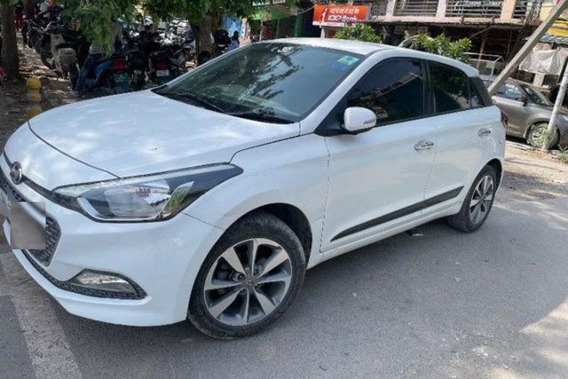 Second-hand 2014 Hyundai i20 Asta 1.2 for sale in New Delhi
