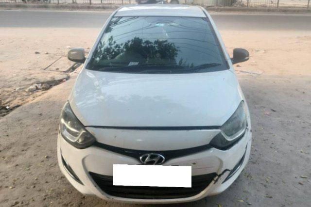 Hyundai i20 1.2 Magna Second-hand 2012 Hyundai i20 1.2 Magna for sale in New Delhi
