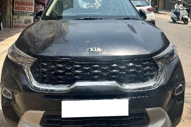 Kia Sonet HTX Diesel Anniversary Edition Second-hand 2021 Kia Sonet HTX Diesel Anniversary Edition for sale in New Delhi