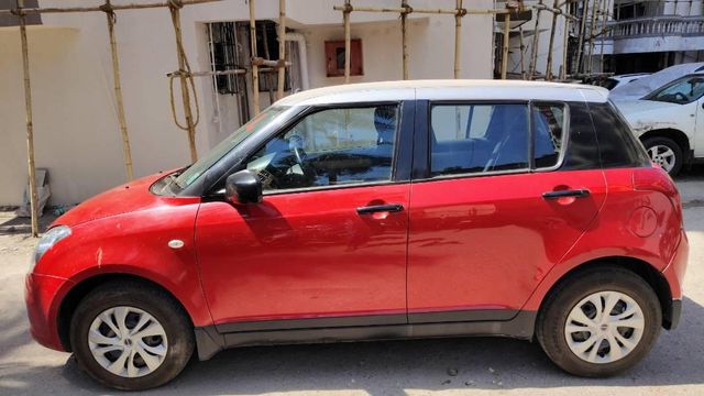 Second-hand 2006 Maruti Suzuki Swift 1.3 VXi for sale in Mumbai