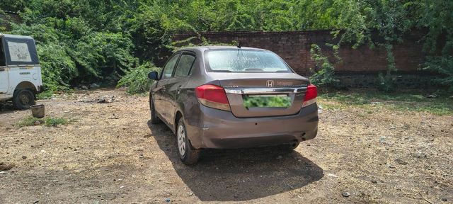 Honda Amaze S i-Dtech Second-hand 2015 Honda Amaze S i-Dtech for sale in Ahmedabad