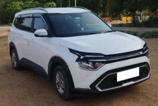 Used Kia Carens Prestige