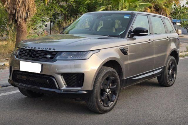 Second-hand 2020 Land Rover Range Rover Sport 2.0 Petrol SE for sale in New Delhi