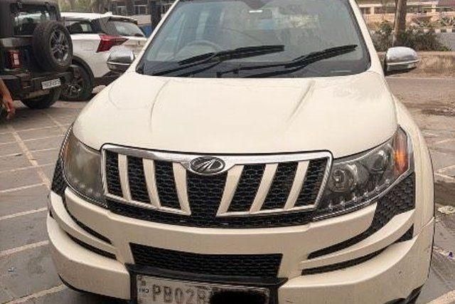 Mahindra XUV500 W8 AWD Second-hand 2012 Mahindra XUV500 W8 AWD for sale in Amritsar
