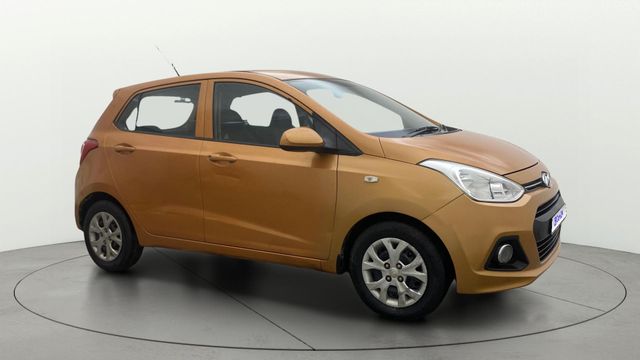 Second-hand 2014 Hyundai Grand i10 CRDi Magna for sale in Hyderabad