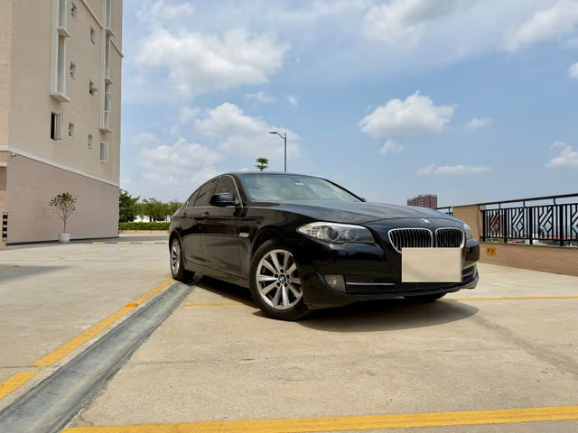BMW 5 Series 520d Sedan Second-hand 2012 BMW 5 Series 520d Sedan for sale in Bangalore