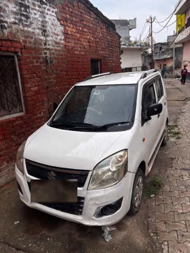 Maruti Suzuki Wagon R KREST Second-hand 2013 Maruti Suzuki Wagon R KREST for sale in Meerut
