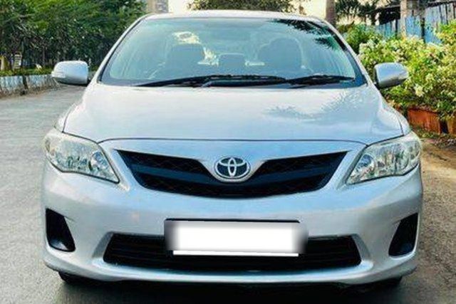Second-hand 2014 Toyota Corolla Altis D-4D J for sale in Hyderabad