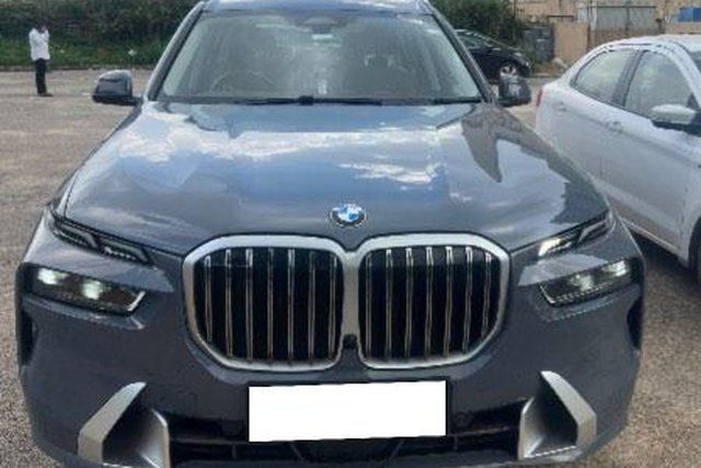 BMW X7 xDrive40d Design Pure Excellence Second-hand 2024 BMW X7 xDrive40d Design Pure Excellence for sale in Bangalore