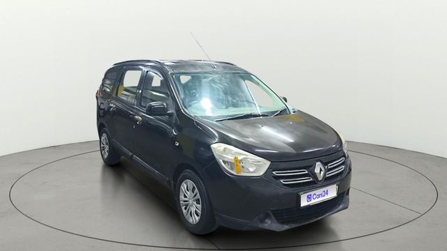 Second-hand 2015 Renault Lodgy 85PS RxL for sale in Surat