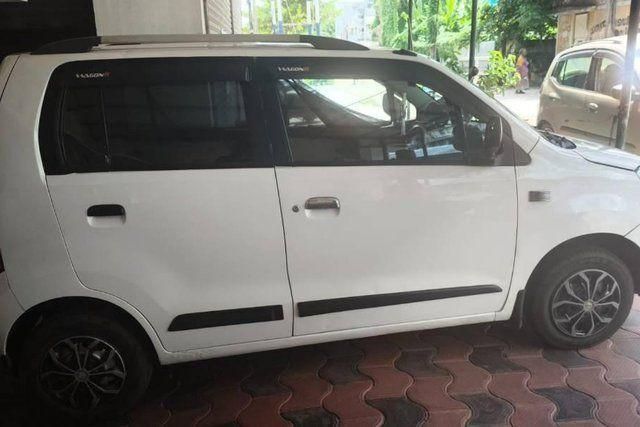 Second-hand 2016 Maruti Suzuki Wagon R LXI CNG for sale in Kochi