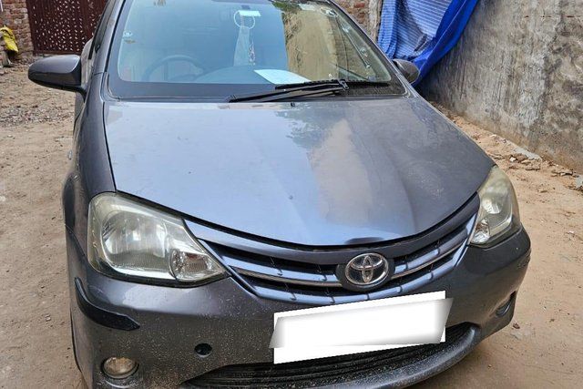 Toyota Etios Liva G Second-hand 2013 Toyota Etios Liva G for sale in New Delhi
