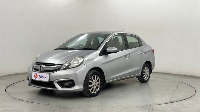 Second-hand 2017 Honda Amaze 2nd Gen VX for sale in Pune