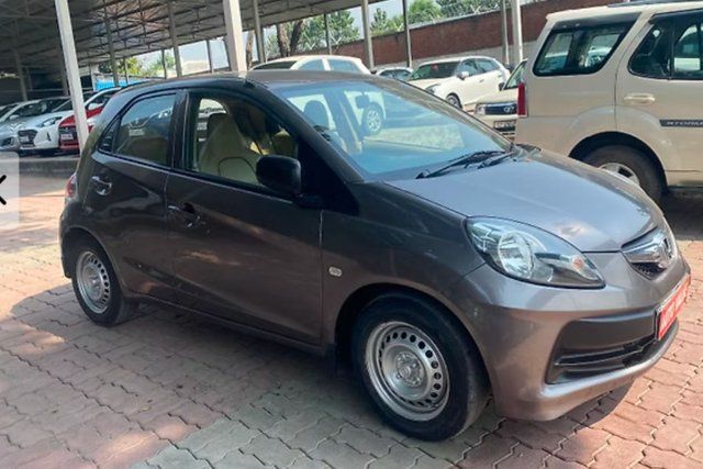 Honda Brio E MT Second-hand 2012 Honda Brio E MT for sale in Lucknow