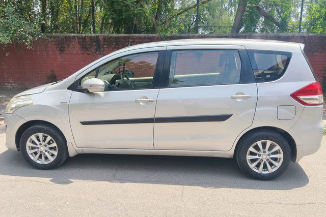 Maruti Suzuki Ertiga ZDI Second-hand 2013 Maruti Suzuki Ertiga ZDI for sale in Chandigarh