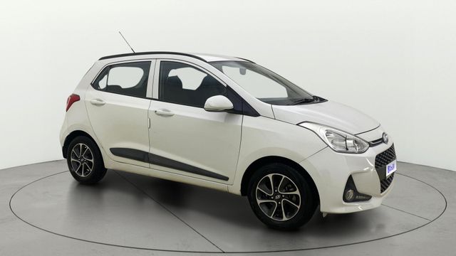 Hyundai Grand i10 1.2 Kappa Sportz Option AT Second-hand 2017 Hyundai Grand i10 1.2 Kappa Sportz Option AT for sale in Ahmedabad