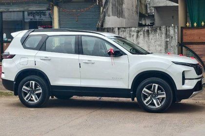 5 Used Tata Safari