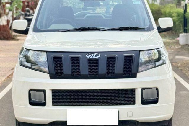 Mahindra TUV 300 T6 Plus Second-hand 2019 Mahindra TUV 300 T6 Plus for sale in Nashik