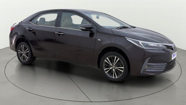 Second-hand 2017 Toyota Corolla Altis VL AT for sale in New Delhi