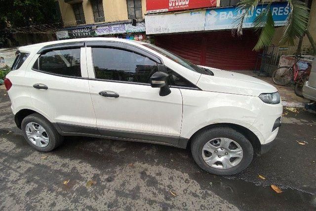 Ford Ecosport 1.5 Diesel Ambiente BSIV Second-hand 2017 Ford Ecosport 1.5 Diesel Ambiente BSIV for sale in Kolkata