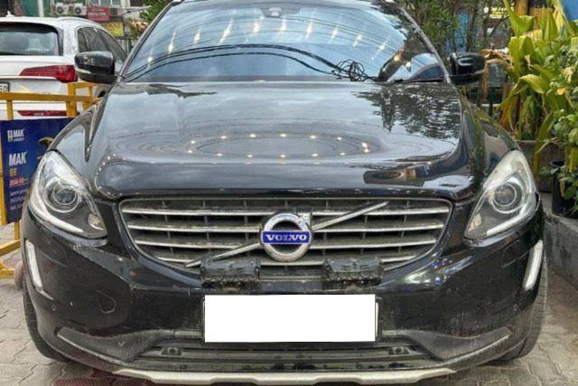 Second-hand 2017 Volvo XC60 D4 KINETIC for sale in New Delhi