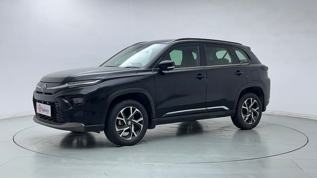 Second-hand 2023 Toyota Hyryder V for sale in New Delhi