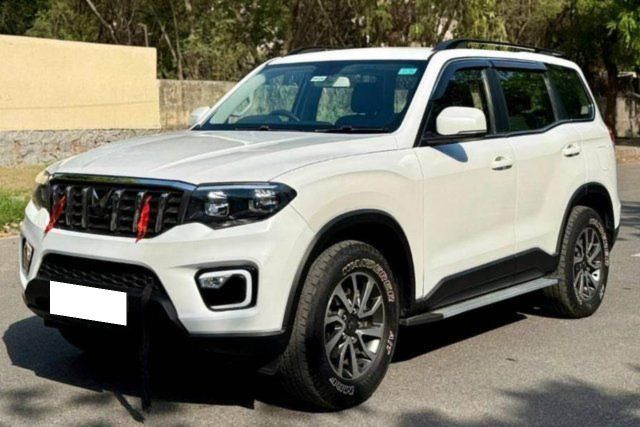 Second-hand 2023 Mahindra Scorpio N Z4 for sale in New Delhi