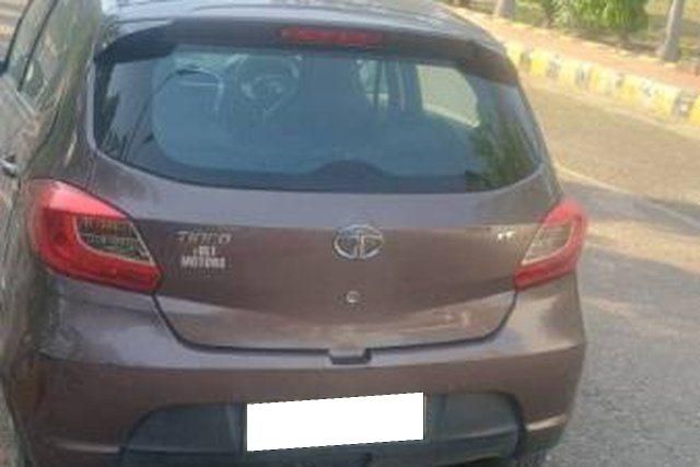 Second-hand 2017 Tata Tiago 1.2 Revotron XT for sale in Greater Noida