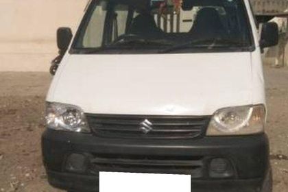 4 Used Maruti Suzuki Eeco in Veraval