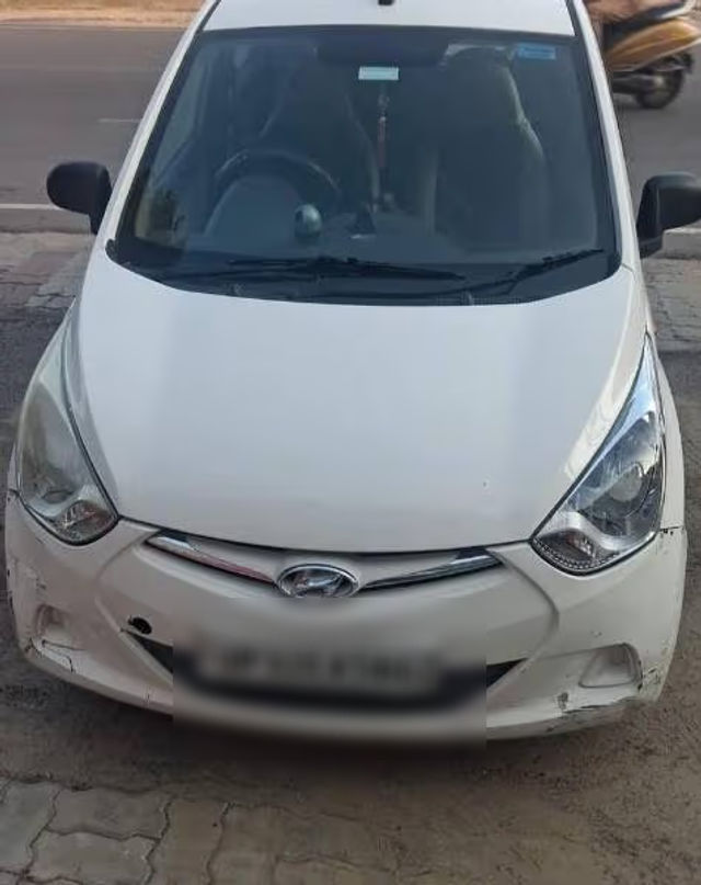 Second-hand 2012 Hyundai EON Era for sale in Lucknow