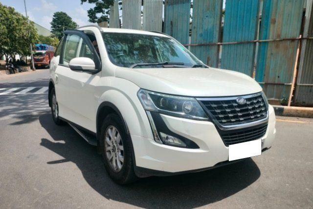 Second-hand 2019 Mahindra XUV500 W9 AT BSIV for sale in Mumbai