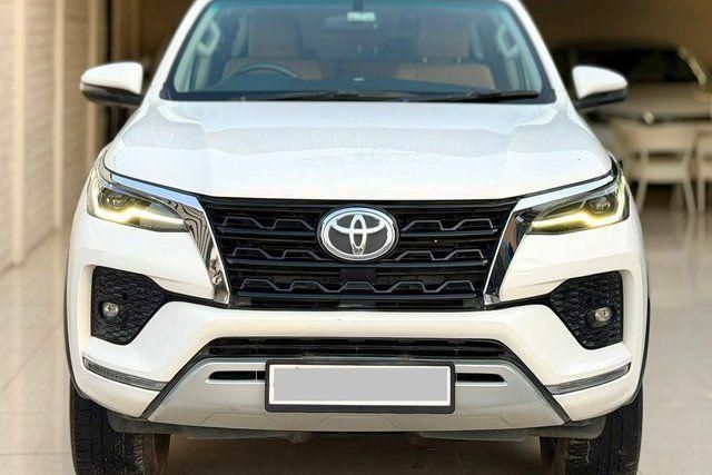 Toyota Fortuner 4X2 AT Second-hand 2024 Toyota Fortuner 4X2 AT for sale in Mohali