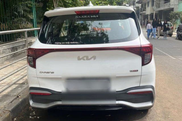 Kia Carens Prestige BSVI Second-hand 2022 Kia Carens Prestige BSVI for sale in Bangalore