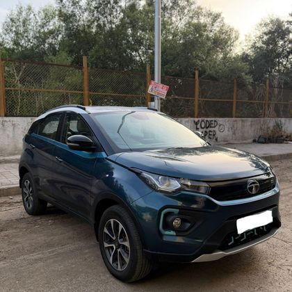 Tata Nexon EV XZ Plus LUX