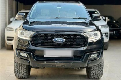 2017 Ford Endeavour 3.2 Titanium AT 4X4