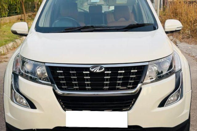Mahindra XUV500 W4 Second-hand 2016 Mahindra XUV500 W4 for sale in Mohali