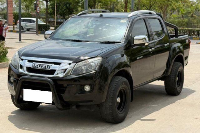 Isuzu D-Max 4X4 Second-hand 2017 Isuzu D-Max 4X4 for sale in Ahmedabad