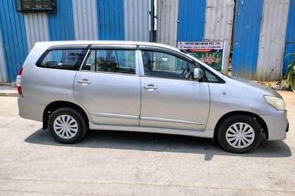 Used 2.5 G (Diesel) 7 Seater BS IV