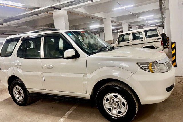 Second-hand 2014 Tata Safari Storme EX for sale in Ahmedabad